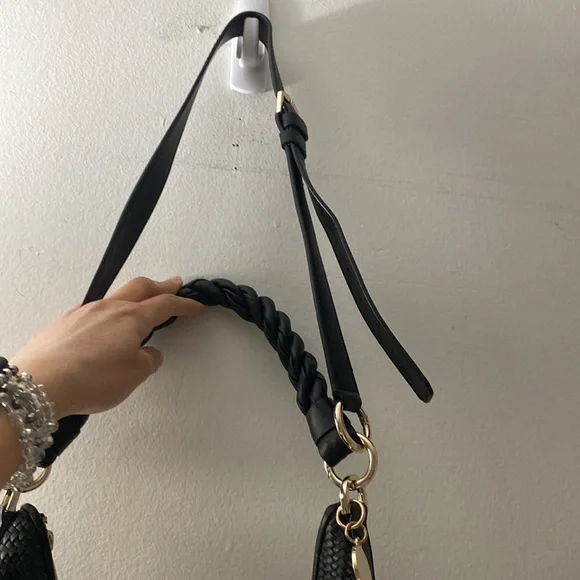 Guess | Faux Leather Hand Bag - Picture 5 of 14